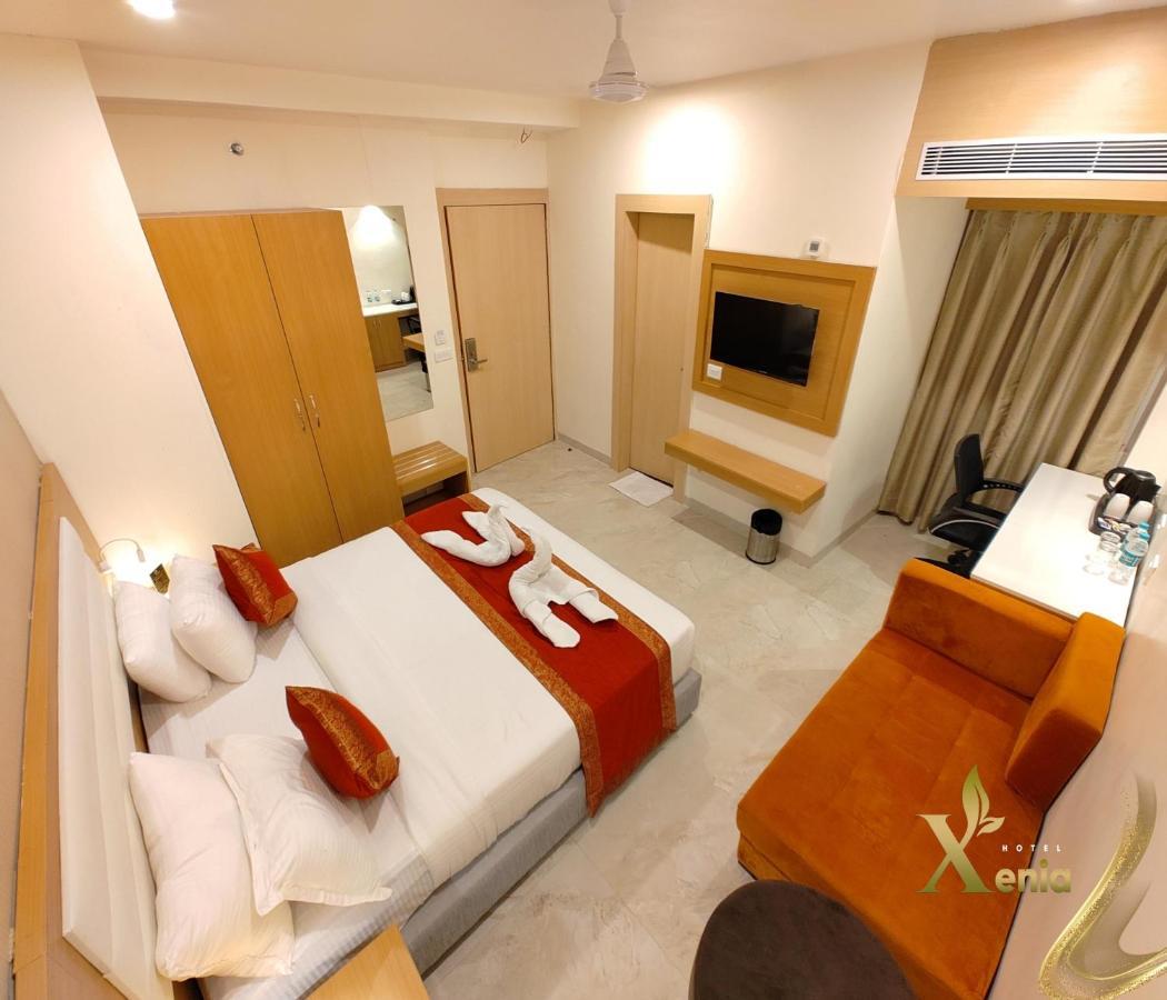 Hotel Xenia Varanasi Exterior foto