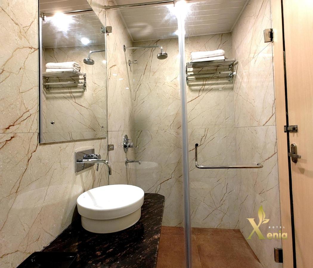 Hotel Xenia Varanasi Exterior foto